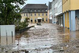 Hochwasser in Deutschland: Rettung von Leben weiterhin oberste Priorität