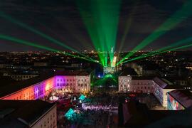 Silvestermeile München: Livemusik, Lichtprojektionen und keine Zwischenfälle - 10 000 feiern die Premiere von Münchens großer Silvesterparty